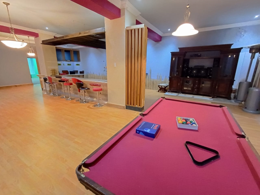 5 Bedroom Property for Sale in Xanadu Eco Park North West